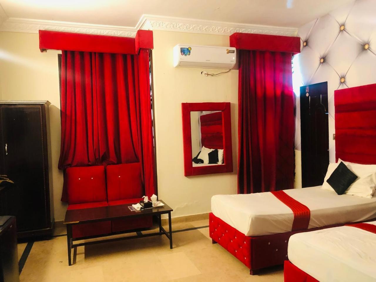 Hotel Royal Grand Lahore Exterior foto
